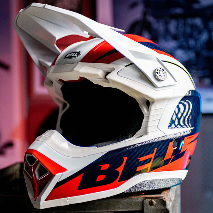 Bell Moto-10 Spherical Detail 1